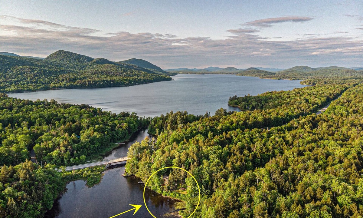 Arietta Cabin | Lakefront Privacy with Stunning Views