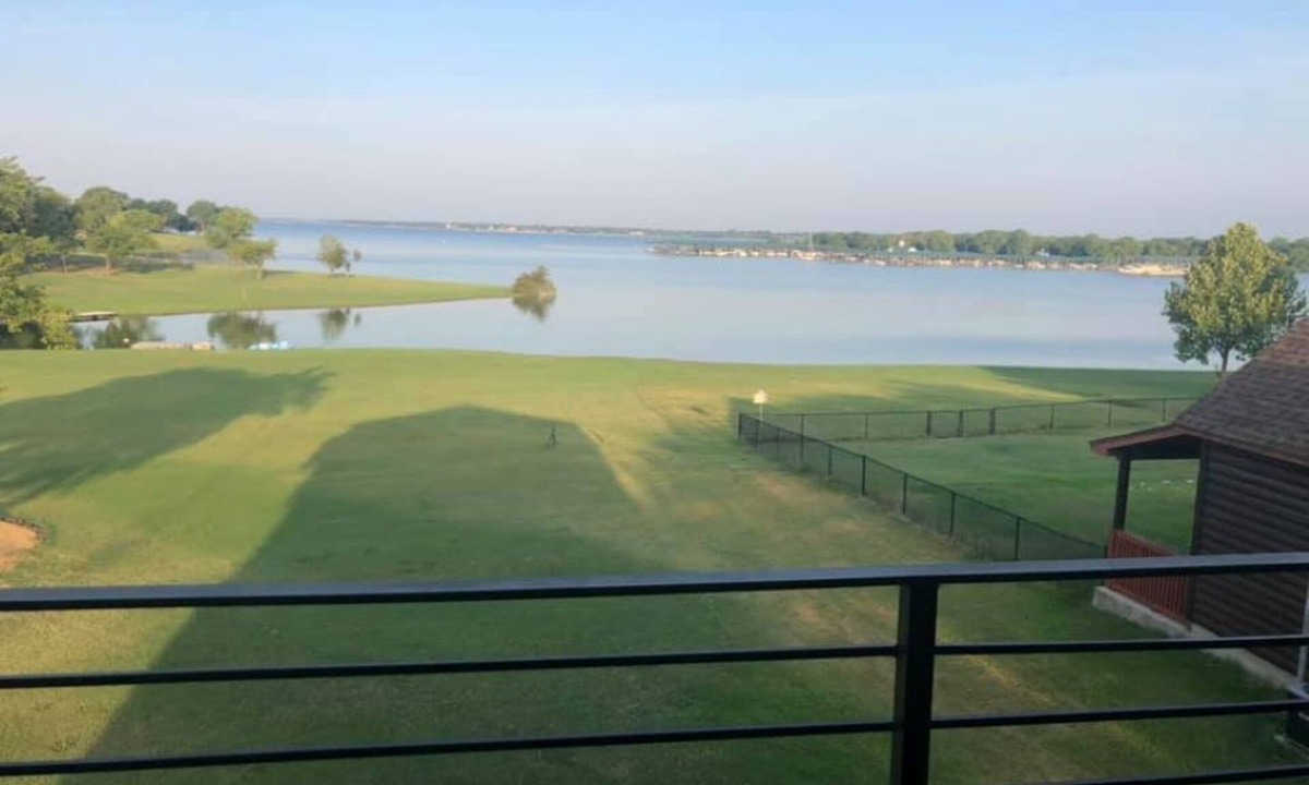 Frisco Apartment | Lakefront Property with Water Toys, Lake Lewisville.