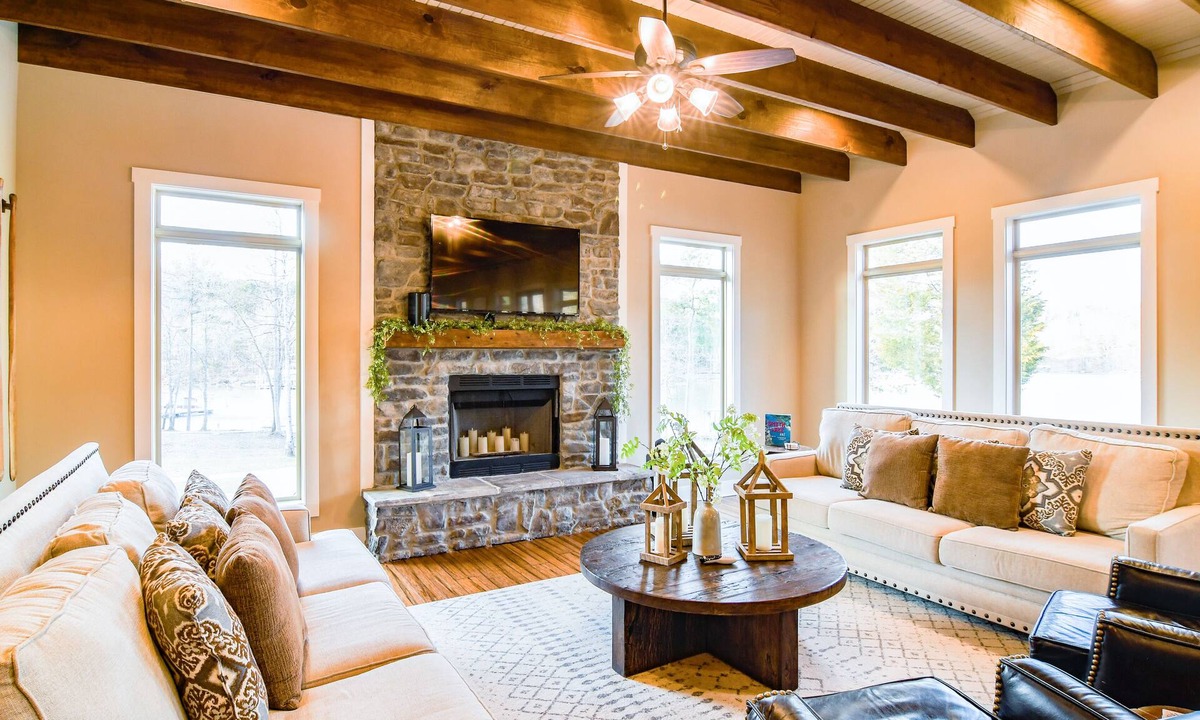 Double Springs House | Lakefront Retreat: Dock,Paddleboard,Kayak& Fishing