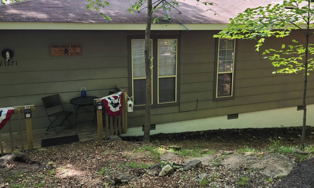 Lost Bridge Village House | Lakefront Retreat Cove Access 5 Min to Marina n4/3-Sleeps 10
