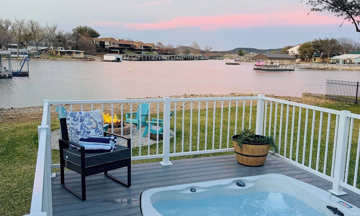 Graford Cottage | Lakefront Retreat - Deep Water Dock, Hot Tub, Game Garage, Bunkhouse