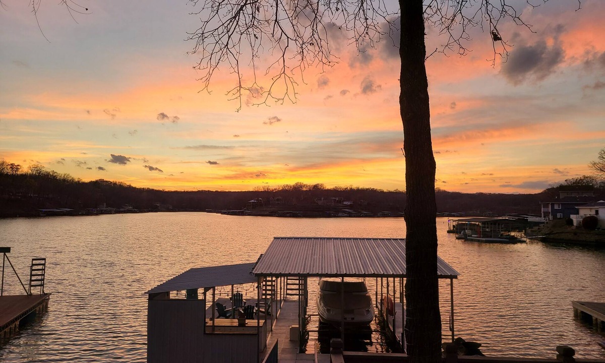 Lake of the Ozarks House | Lakefront Retreat w/Dock, Deck & Stunning Cove Views - 39MM