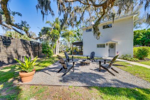 Clermont House | Lakefront Retreat w/Kayaks & Fire Pit in Clermont