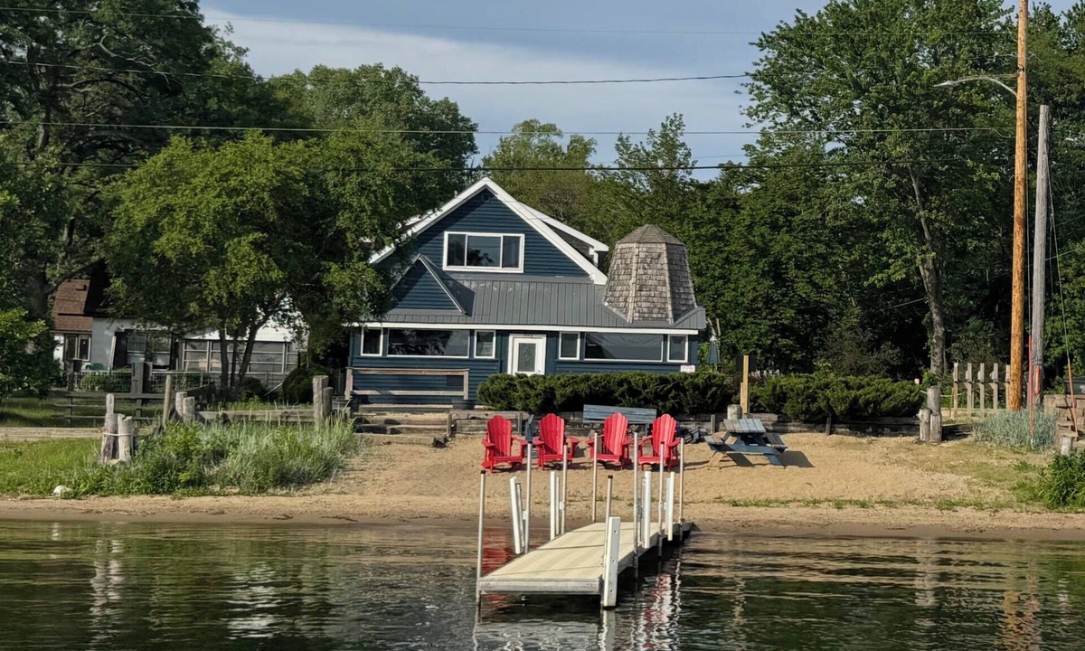 Powers Lake House | Lakefront Retreat w/Private Beach, Pier, Game Room & Sleeps 14