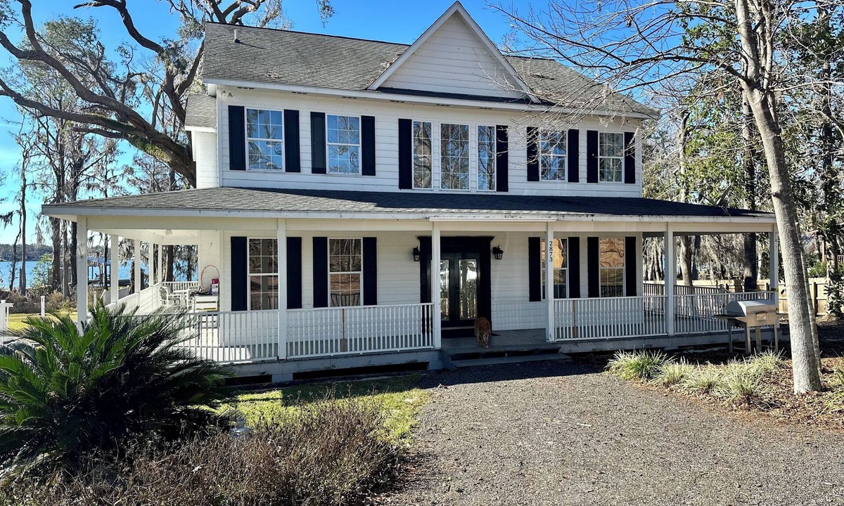 Madison House | Lakefront Southern Charm with private dock