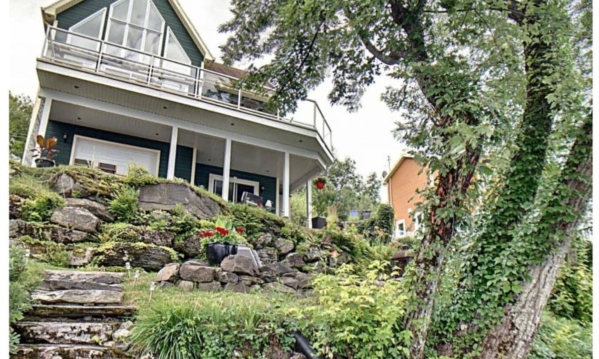St-Ferdinand Ski Chalet | Lakefront | SPA | Chez Bernard L'Hermite