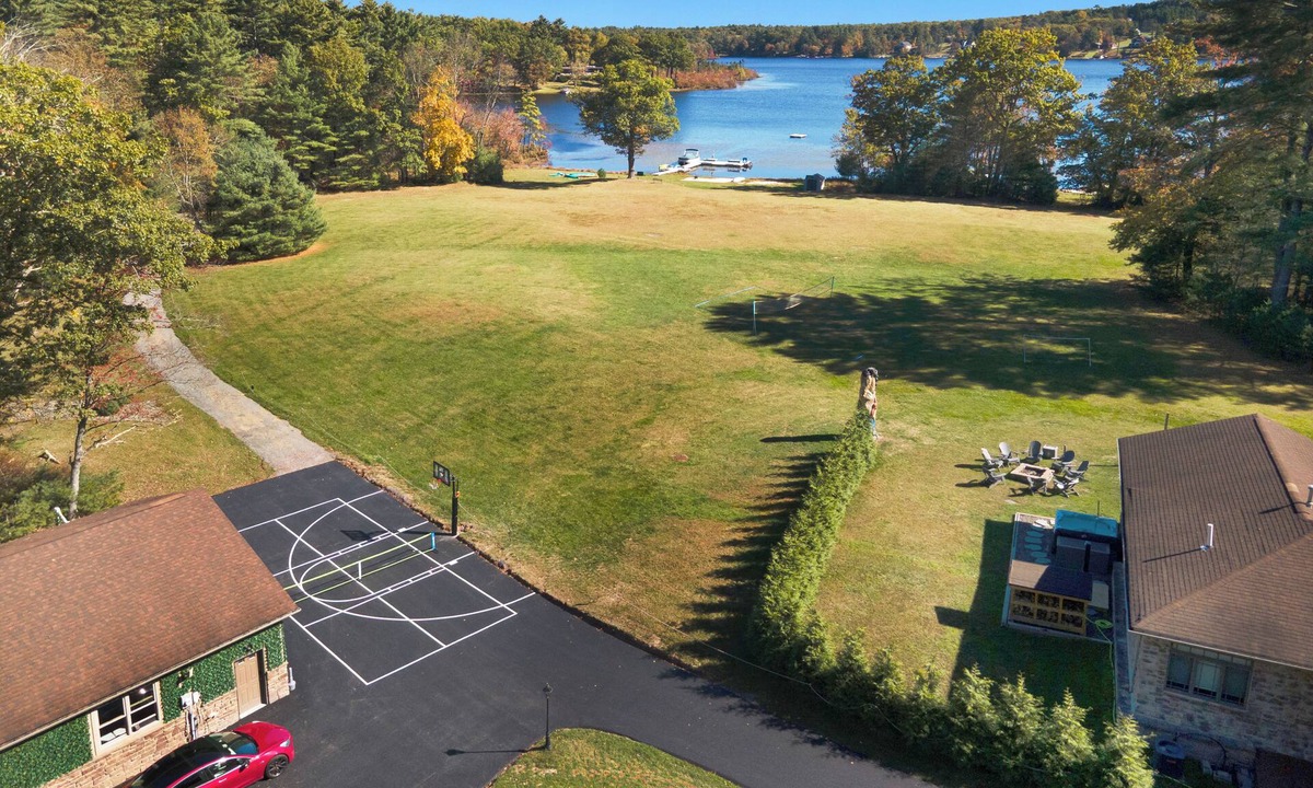 Highland Lake Cottage | Lakefront | Sport Courts | HotTub | GameRoom