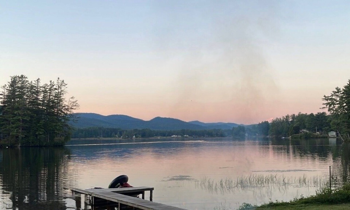 Wells House | LAKEFRONT VACATION RENTAL ON LAKE ALGONQUIN-WELLS NY