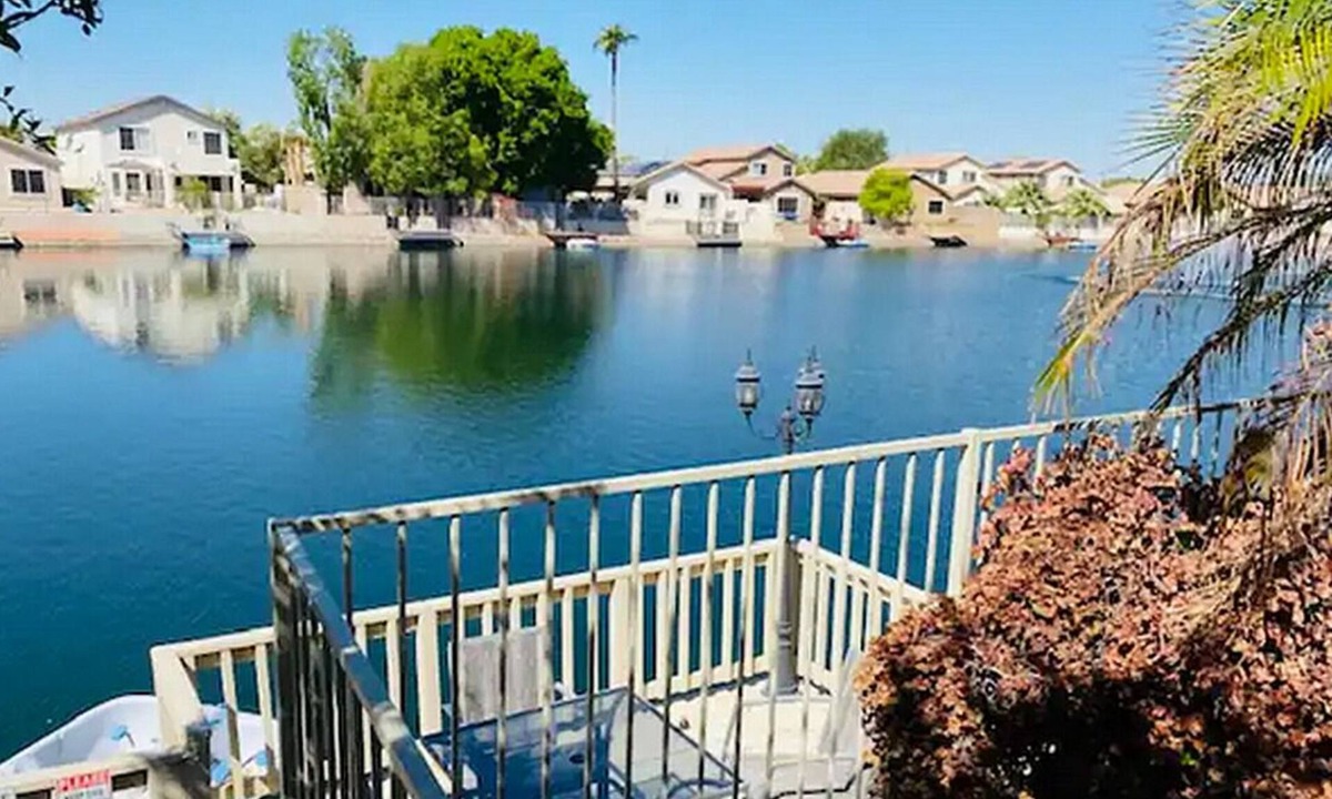 Arrowhead Lakes House | Lakefront Villa with Heated Pool