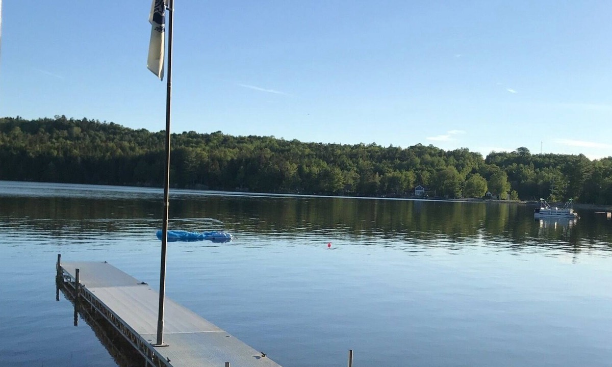 Franklin Cabin | (LAKEFRONT) We Camp - Molasses Pond
