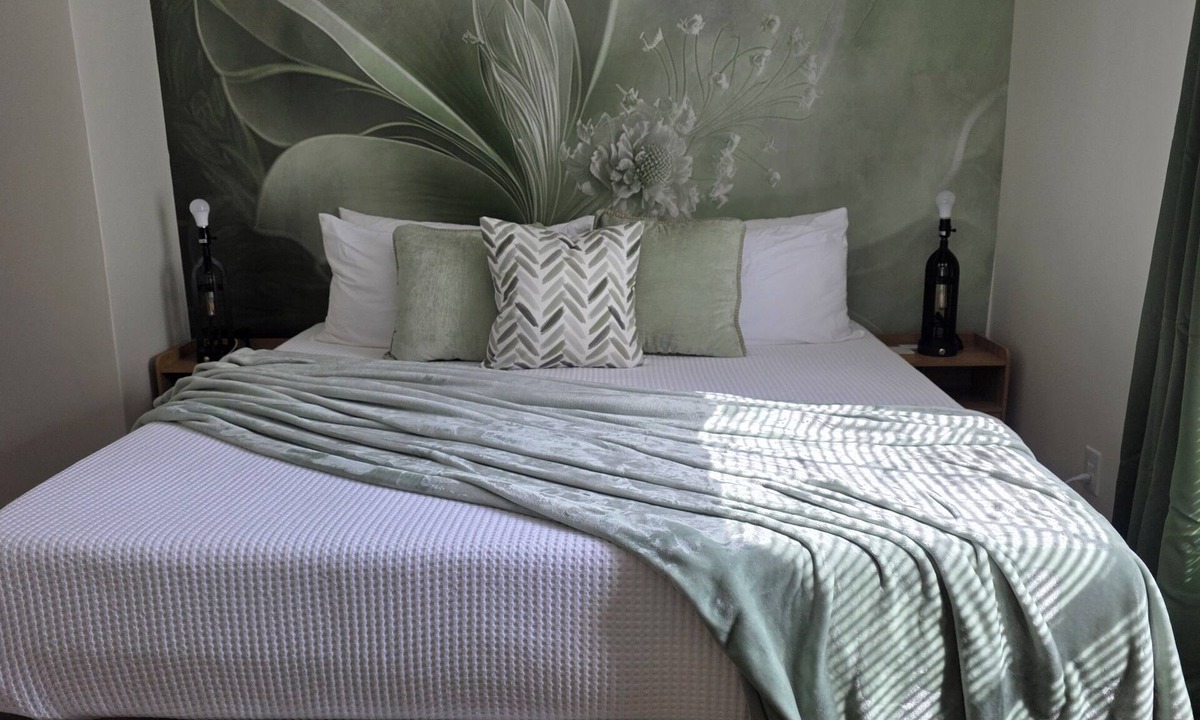 Ellabell House | Lakehouse - 10 mins Hyundai & 30 mins Savannah