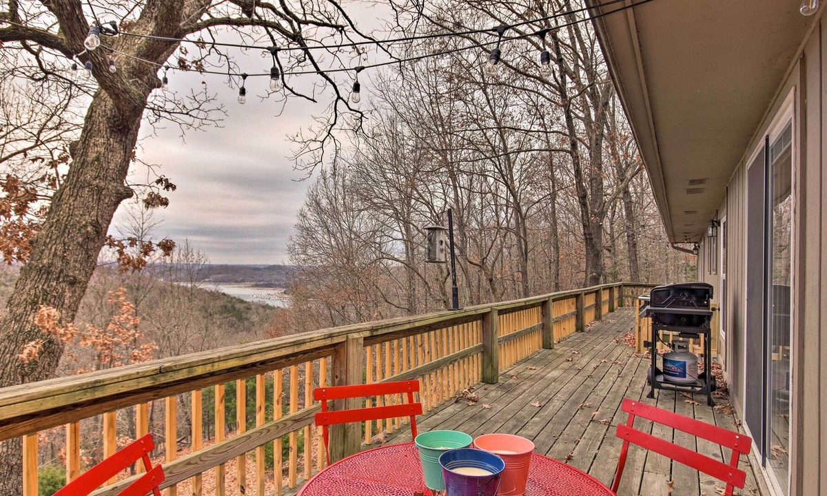 Lost Bridge Village House | Lakehouse Landing at Beaver Lake w/ Grill, Pool