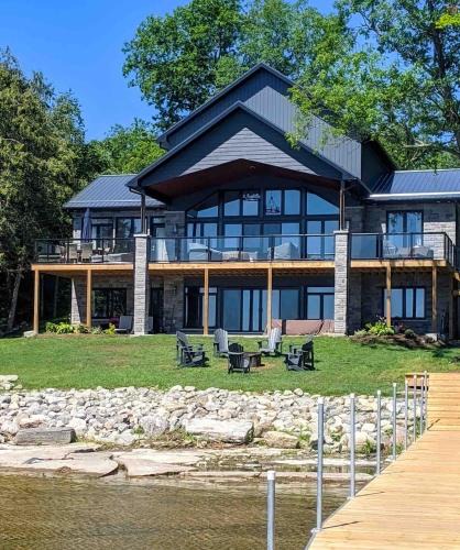 Erinsville House | LakeHouse on the Point