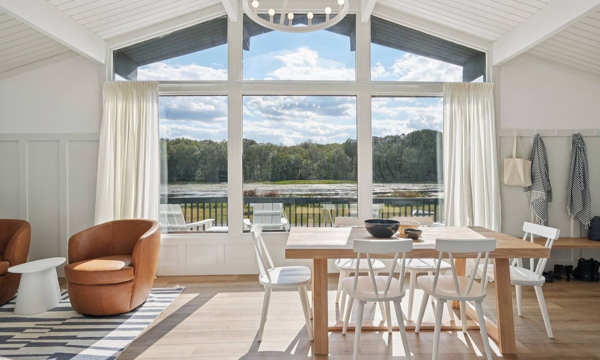 Lakeville Hotel | Lakelyn Lodge