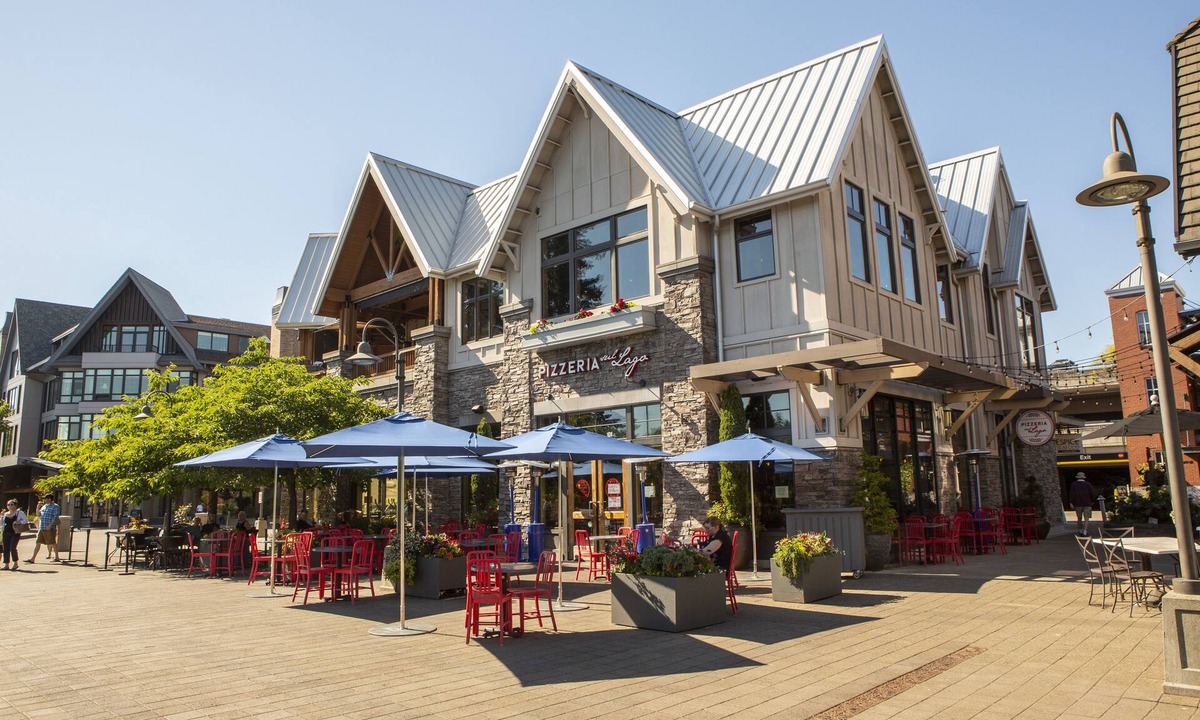 Foothills Hotel | Lakeshore Inn