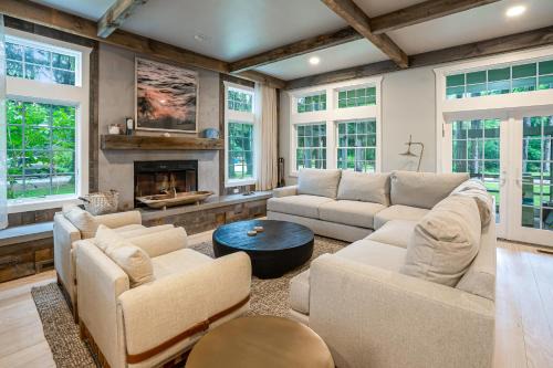 Union Pier House | Lakeshore Luxury