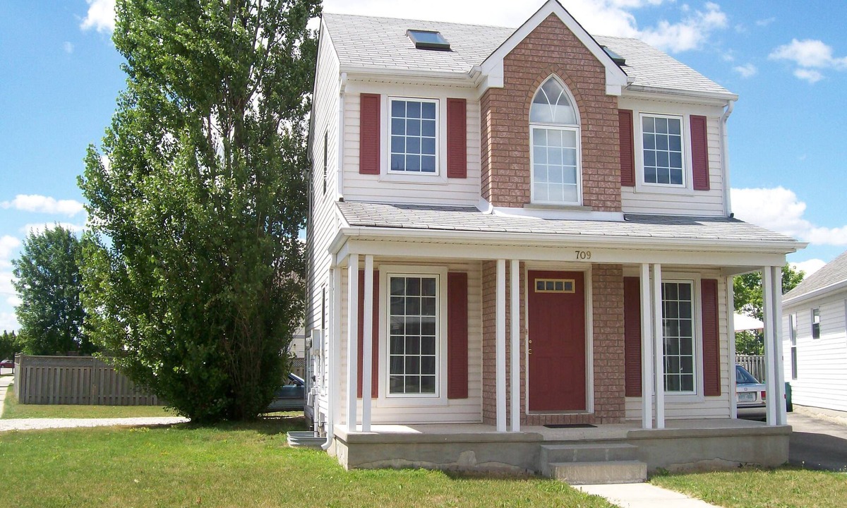 Waterloo Bed & Breakfast | Lakeshore North - Waterloo, Ontario
