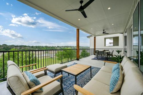 Spicewood House | Lakeshore Splendor Lakefront Dock
