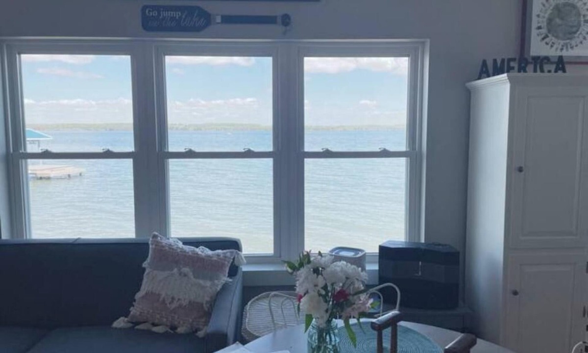 Geneva Cottage | Lakeside Bunkhouse on Seneca Lake