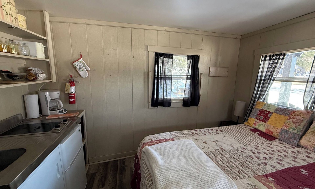 Holderness Cabin | Lakeside Cabin 1 with Kitchen