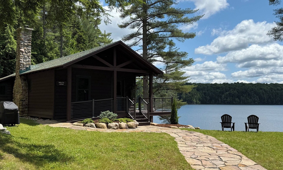 Meacham Cabin | Lakeside Cabin Retreat on Lake Clear