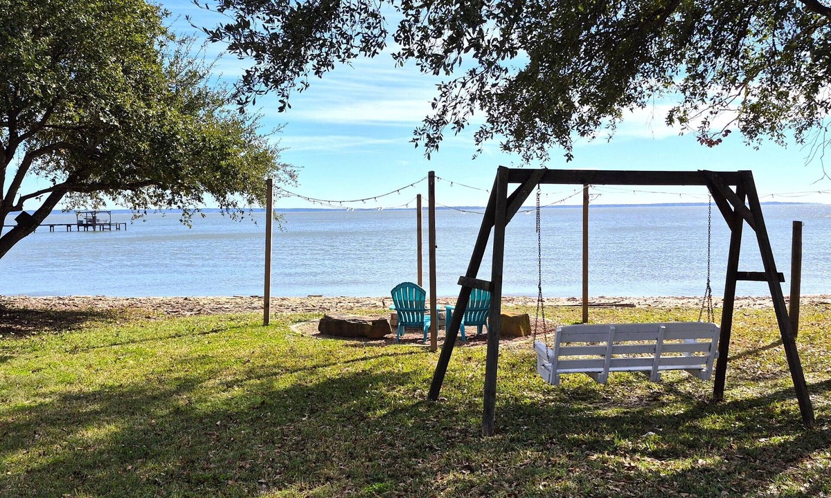Pointblank Cabin | Lakeside Cabin With Your Own Personal Beach and Expansive Lake View