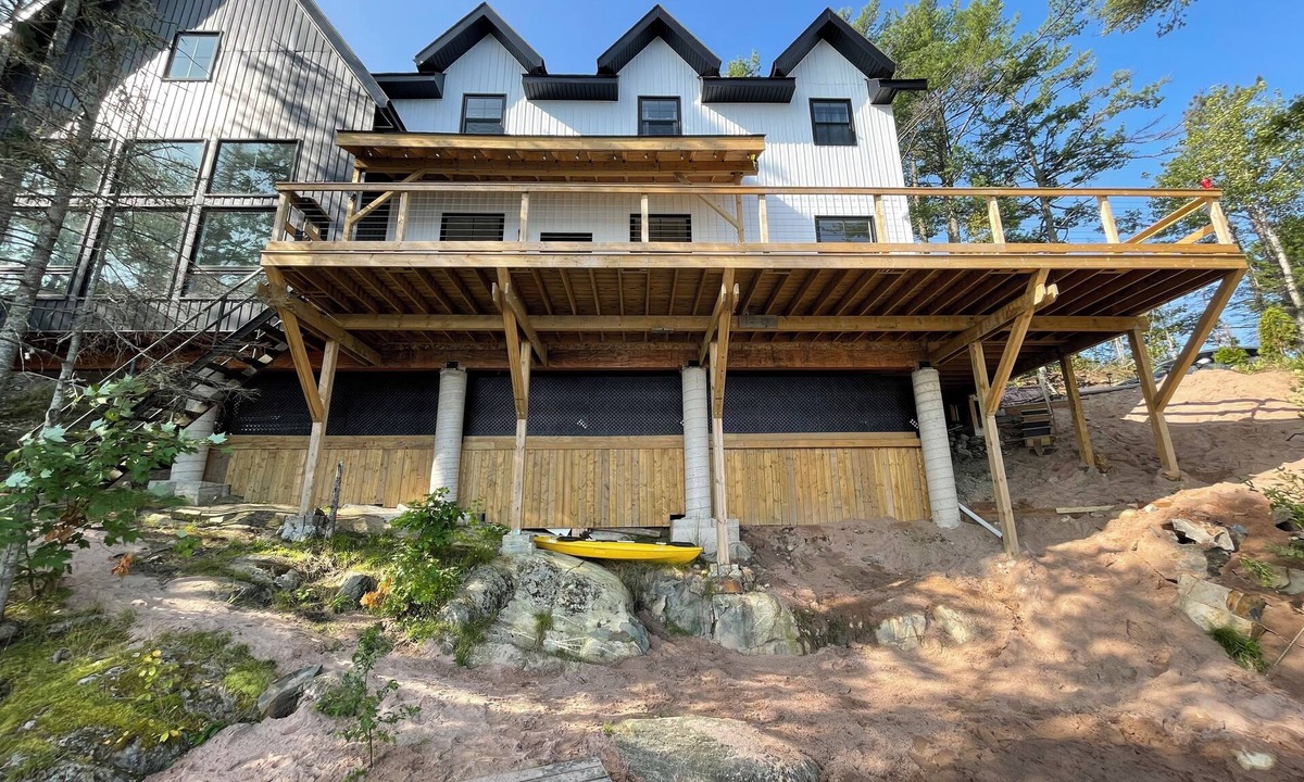 Goulais River Cottage | Lakeside cottage at Upper Island Lake