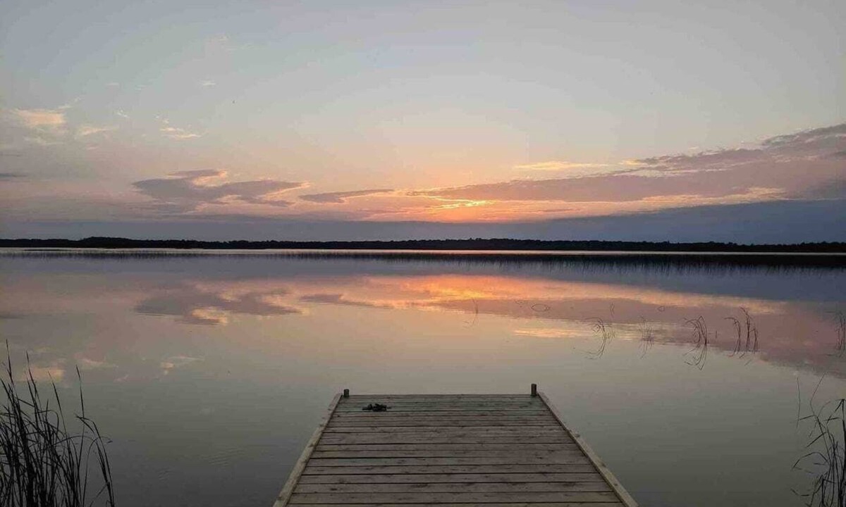 South Bruce Peninsula Cabin | Lakeside Cottage Bliss: Nature at Your Door!