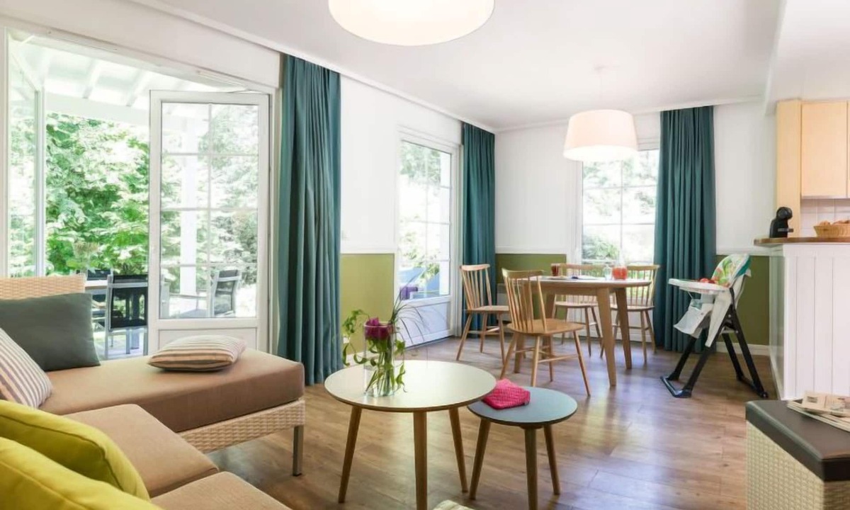 Chamouille House | Lakeside Cottage Premium by Interhome