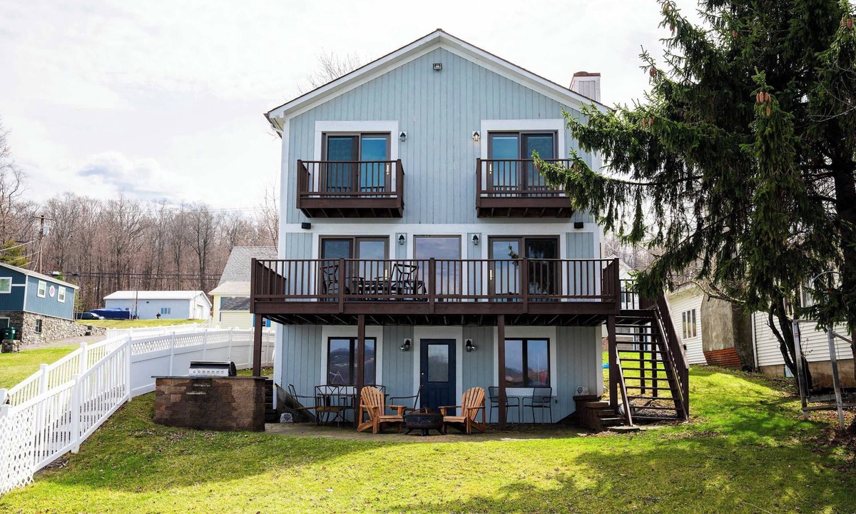 Rushville House | Lakeside Escape 9-Bedroom Home w/Stunning Views