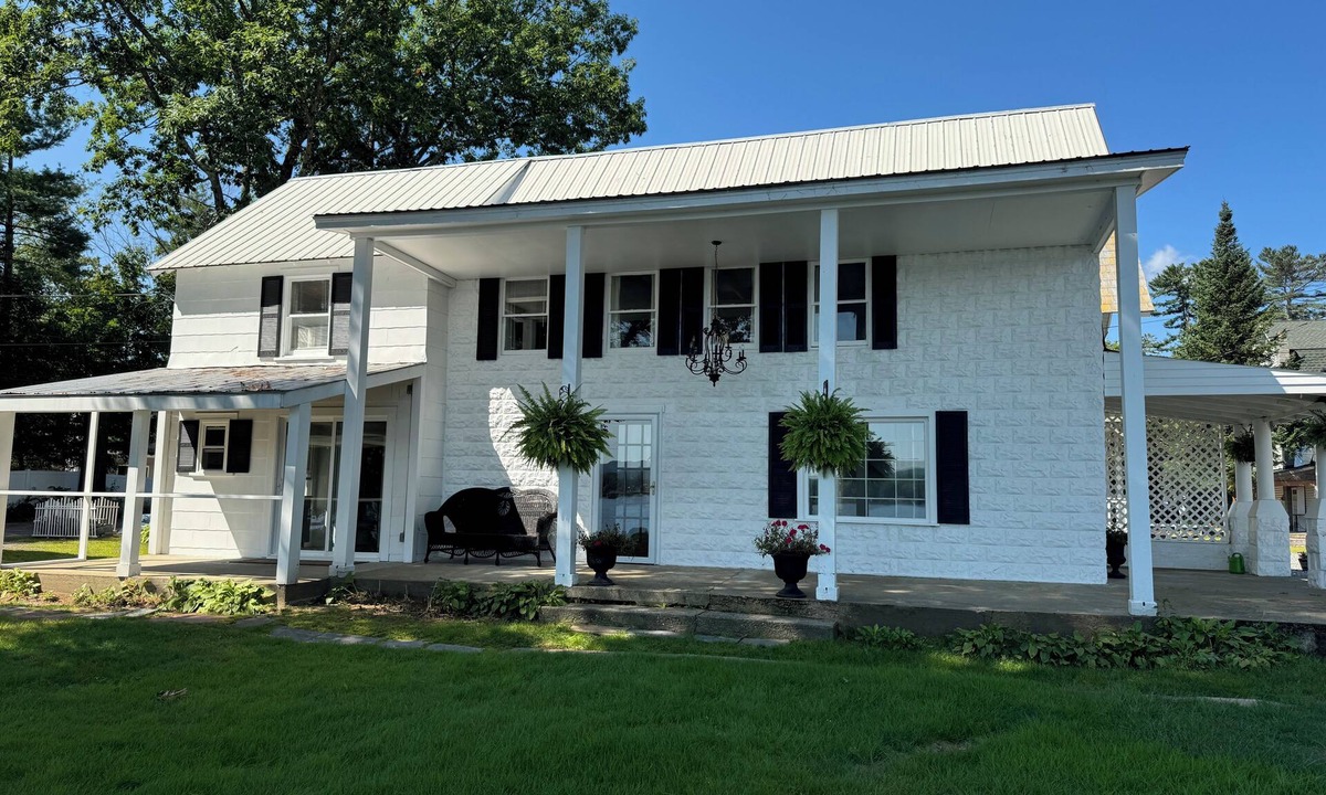 Northville House | Lakeside Escape Peaceful View, swimming , relaxation