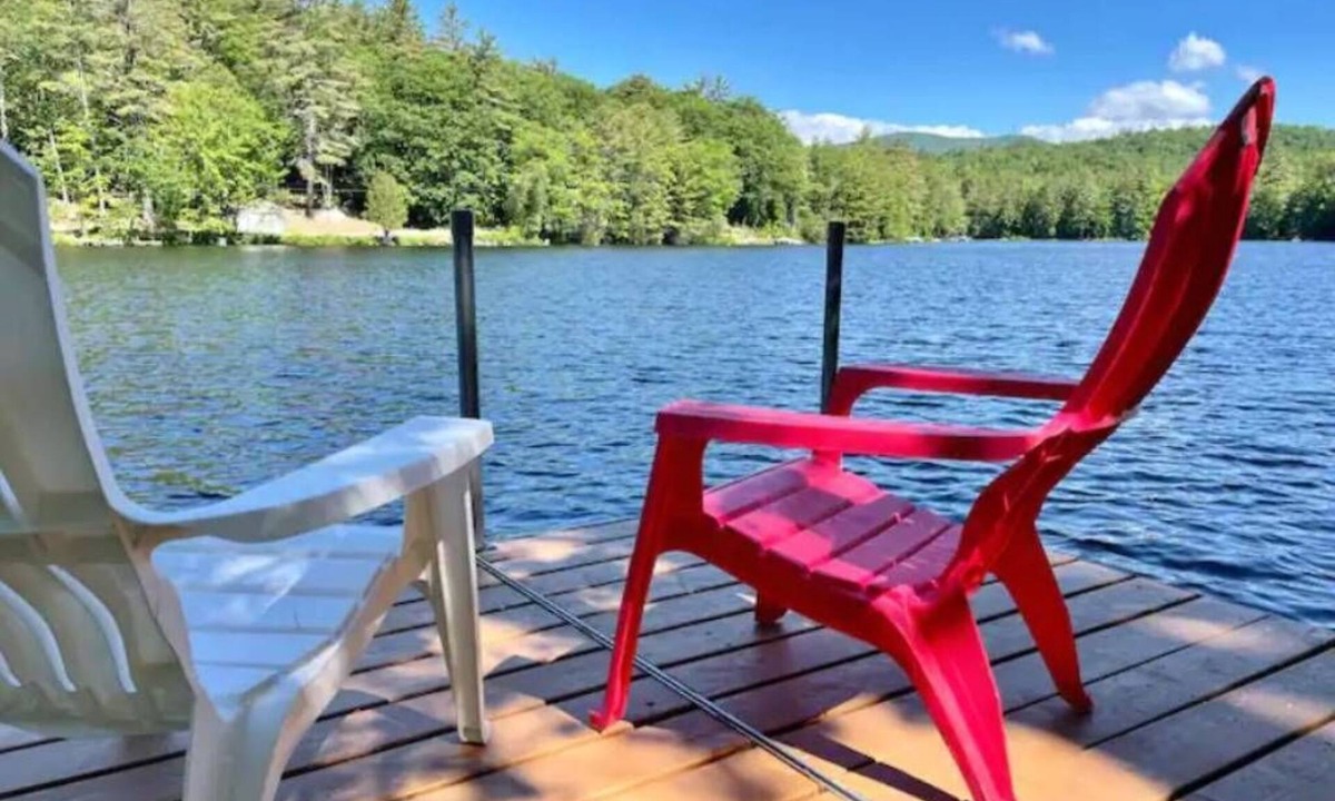 Denmark Cabin | Lakeside Haven - Ice fishing, Snowmobiling, Skiing