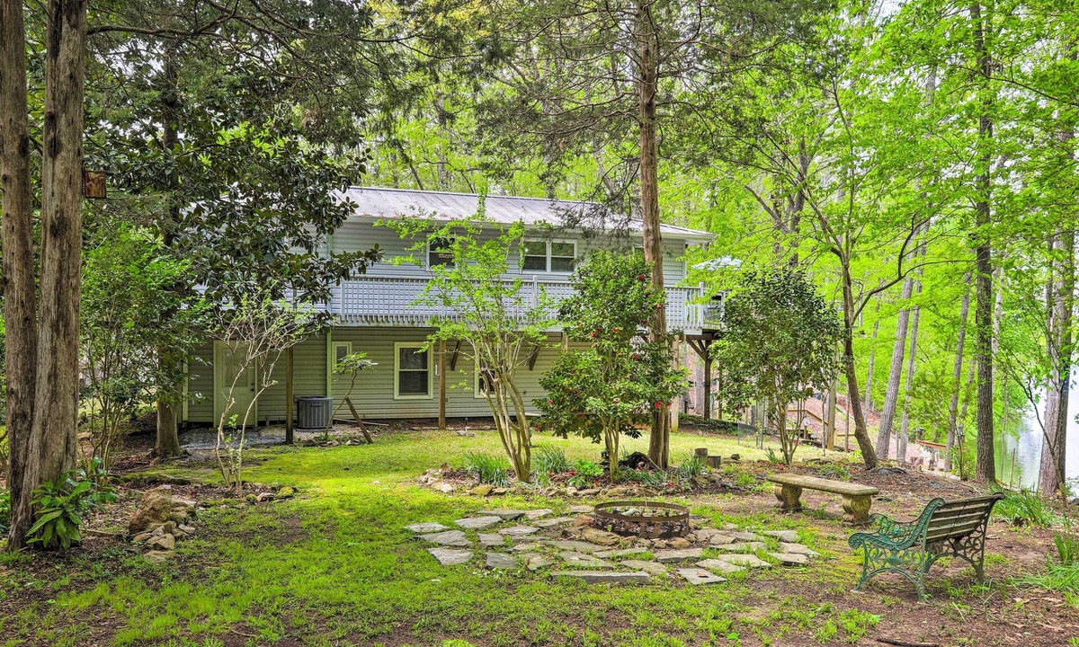 Lake Secession House | Lakeside Haven w/Private Dock: Fish & Swim!