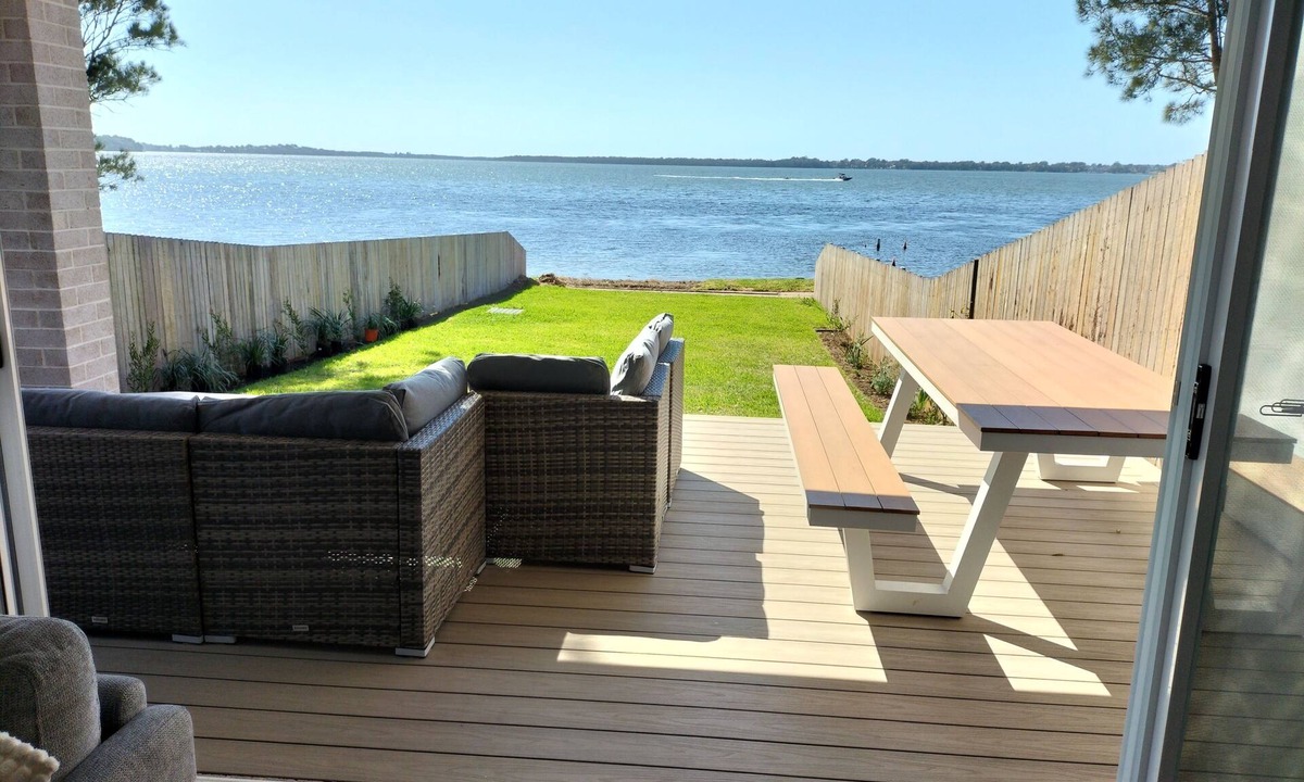 Gorokan House | Lakeside Haven Waterfront NSW Central Coast