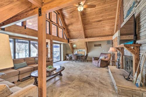 Hoyt House | Lakeside Haven with Sandy Beach, Sleeps 12, 3 Bath