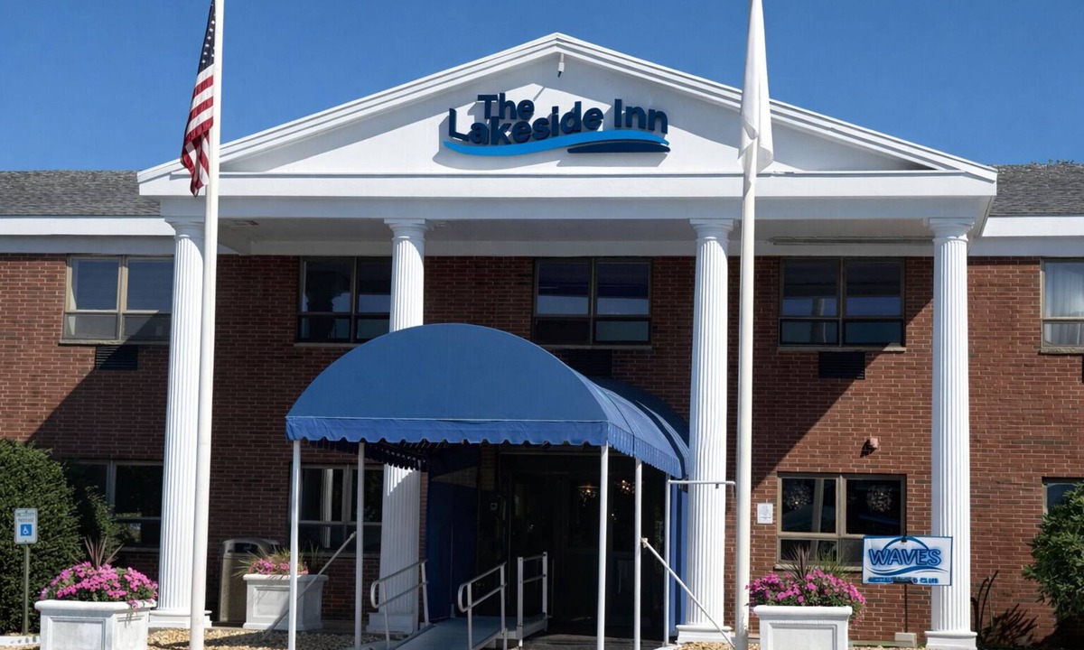 Wakefield Hotel | Lakeside Inn