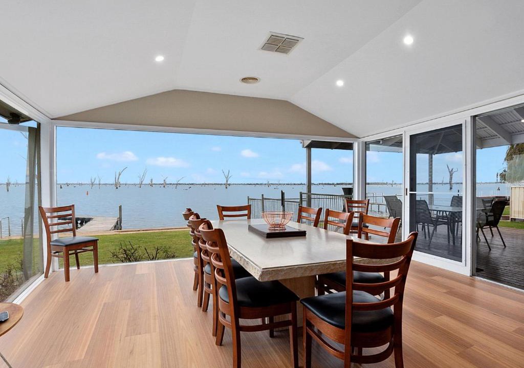 Mulwala House | Lakeside Mulwala