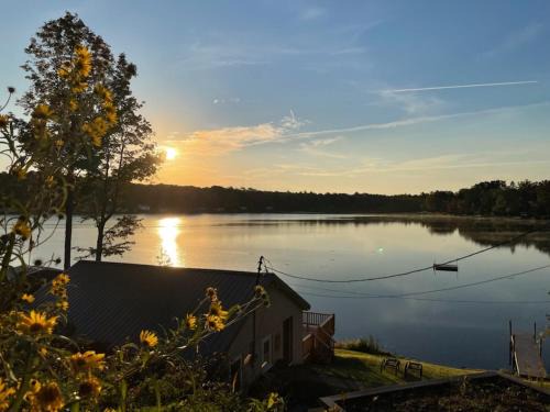 Oxford House | Lakeside Reflections