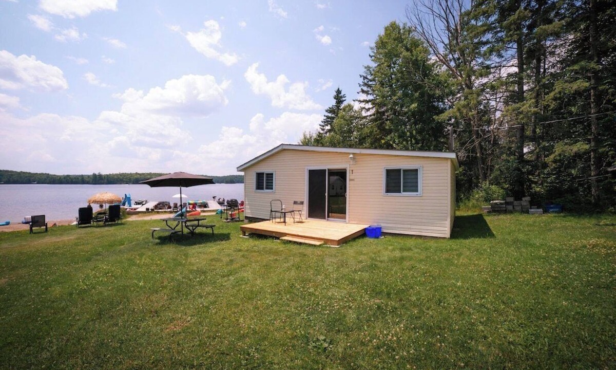 Magnetawan Cabin | Lakeside Retreat #1 - Maijac Resort & Marina