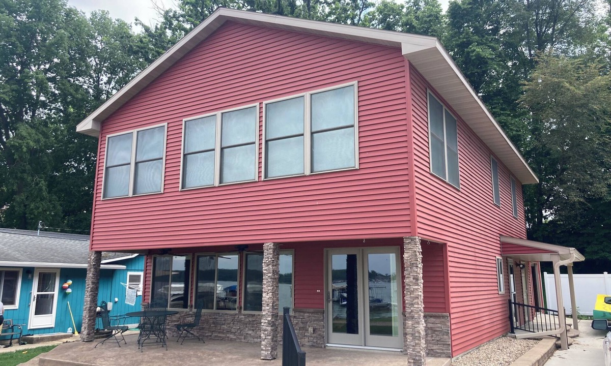 Ventura Cabin | Lakeside retreat on Clear Lake