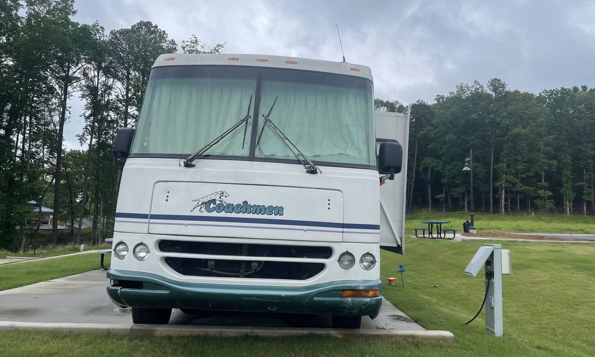 Sugar Hill House | Lakeside RV Getaway