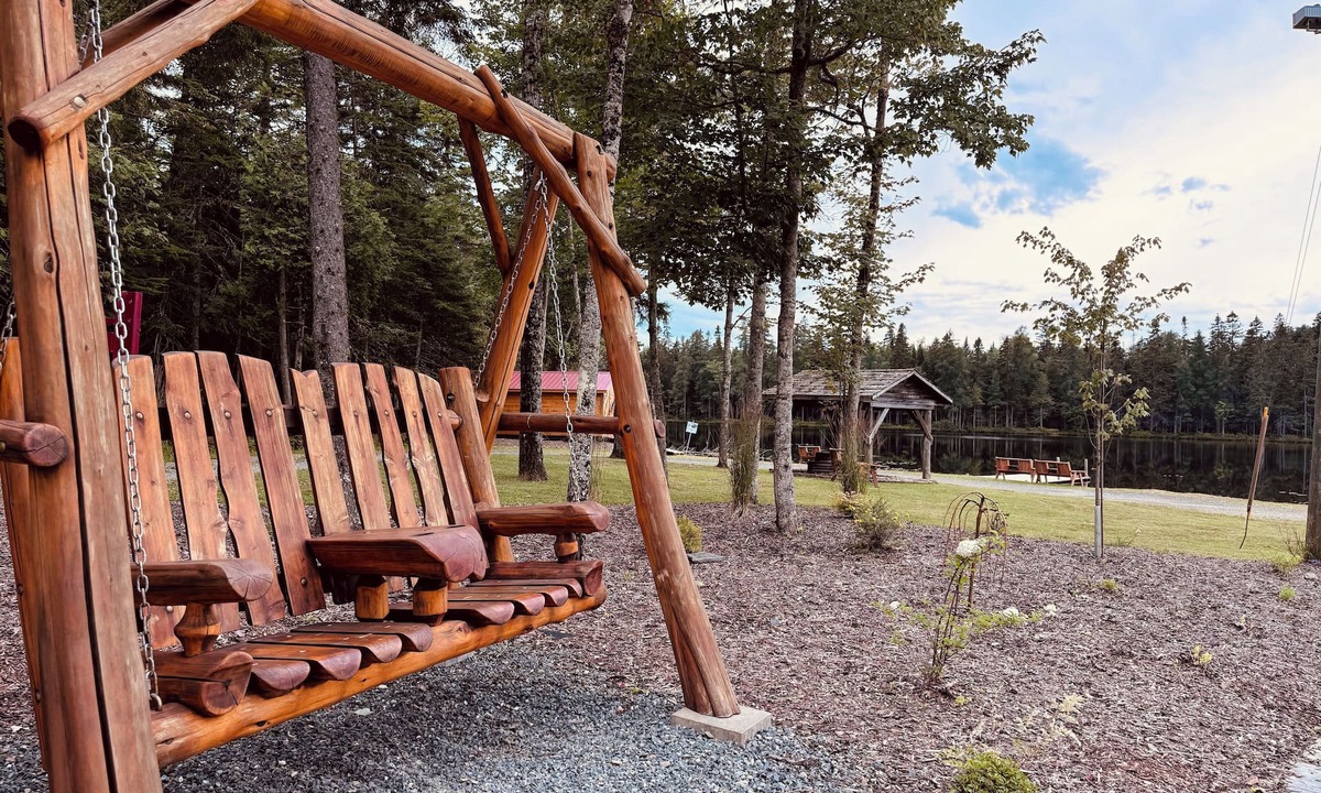 Plaster Rock Hotel | Lakeside Stays