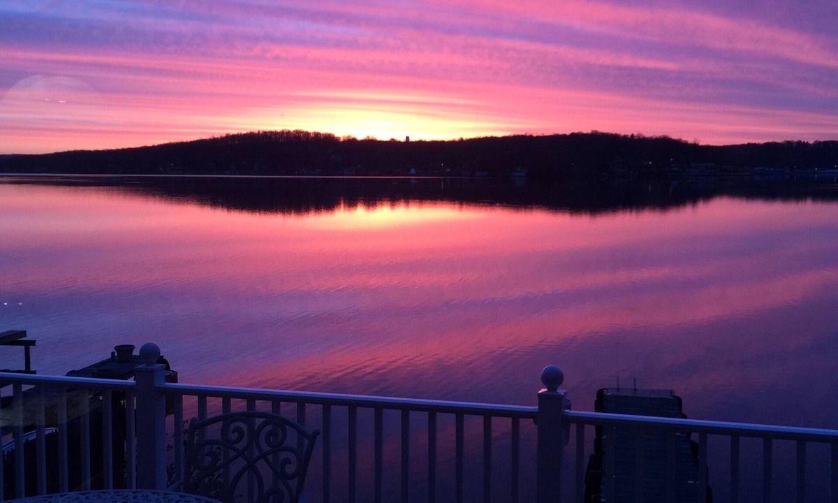 Hopatcong House | Lakeside Style and Luxury