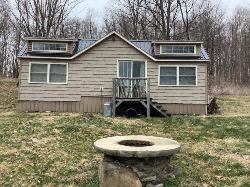 Rome Apartment | Lakeside Tiny Cozy Retreat