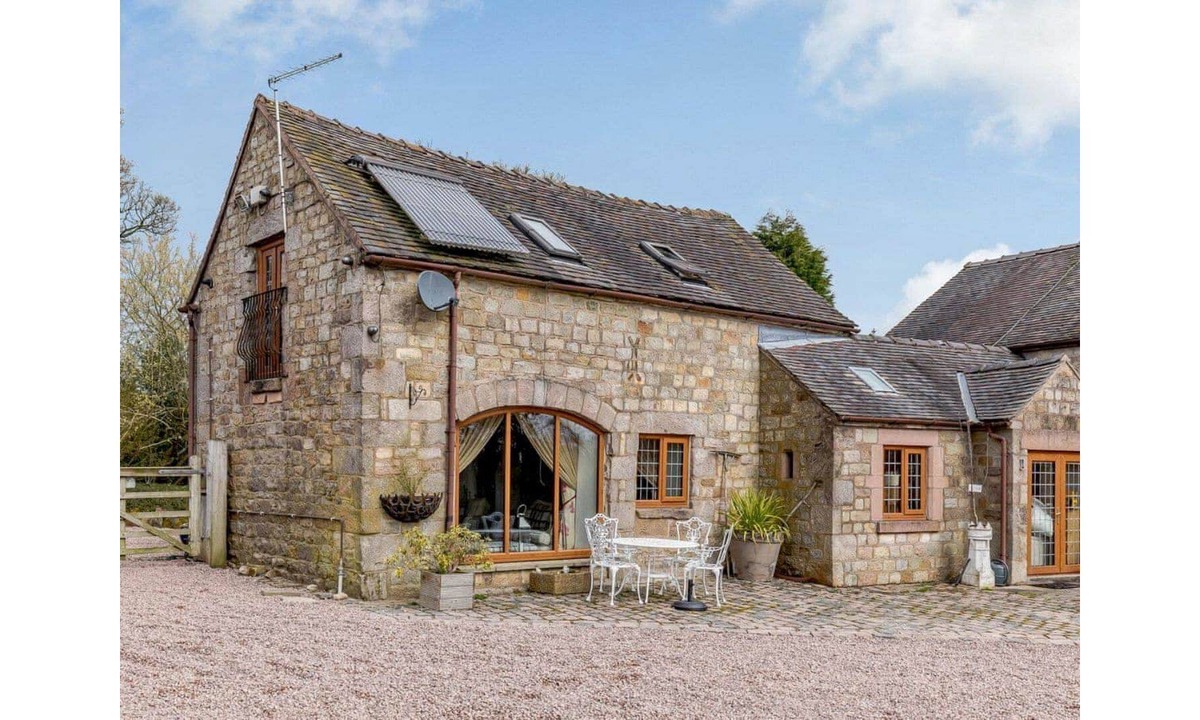 Endon Cottage | Lakeside View