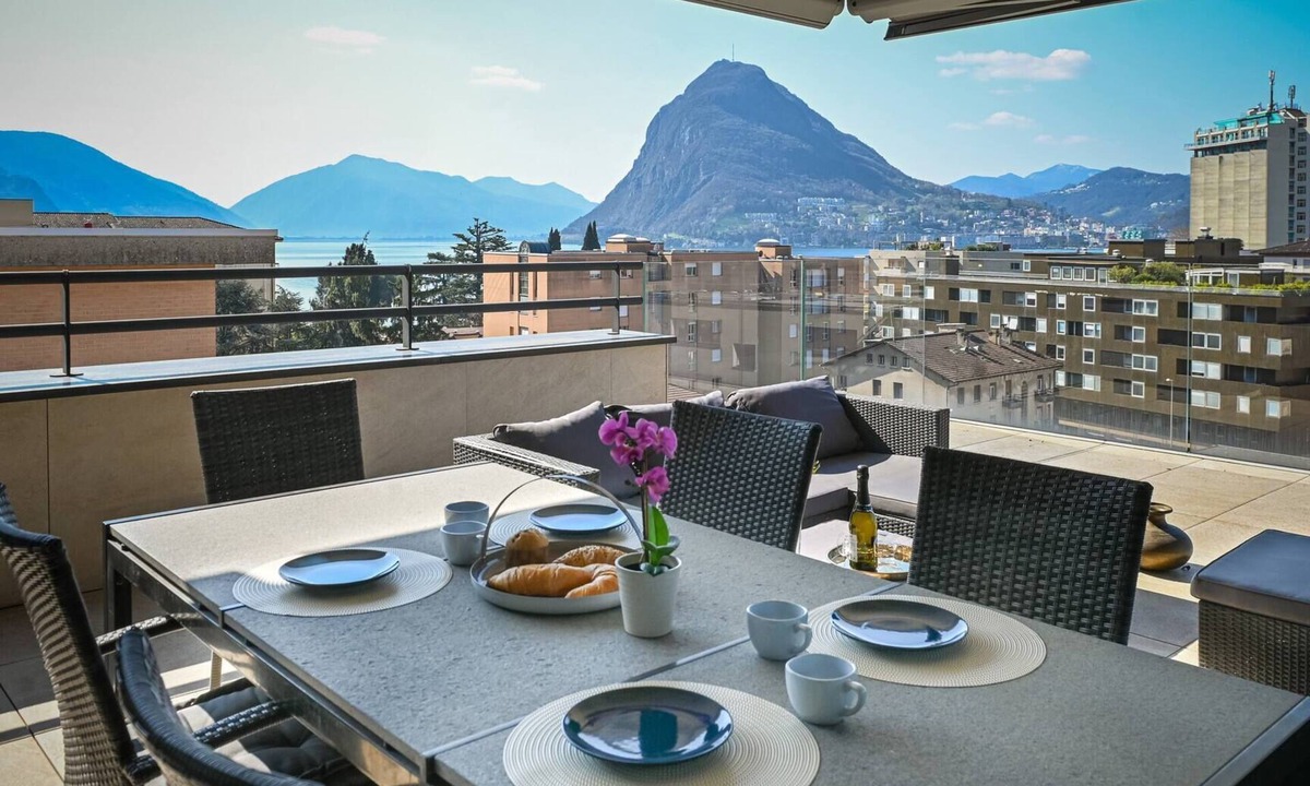 Lugano Apartment | Lakeview 3 Bedroom Pico penthouse in Lugano
