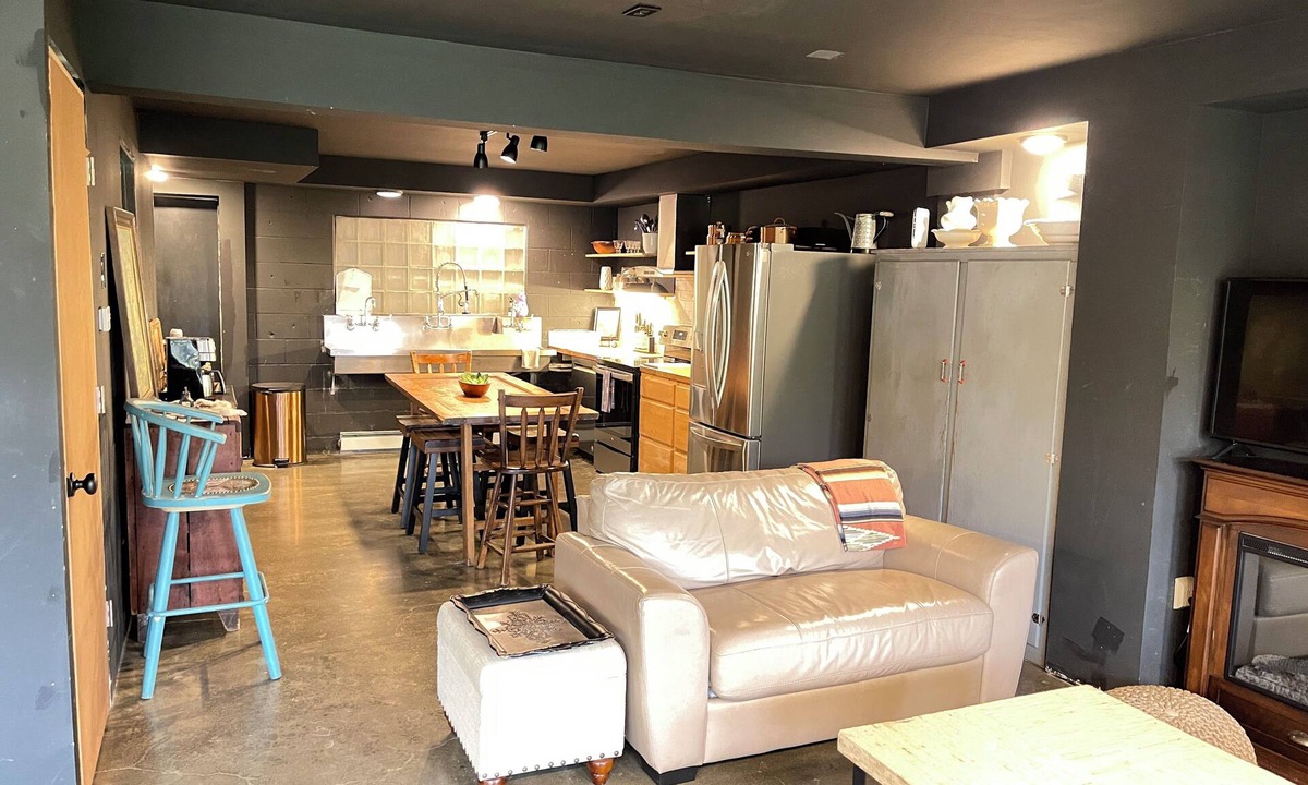Wasilla Apartment | Lakeview Apartment in Wasilla – Ideally Located in the Heart of the City