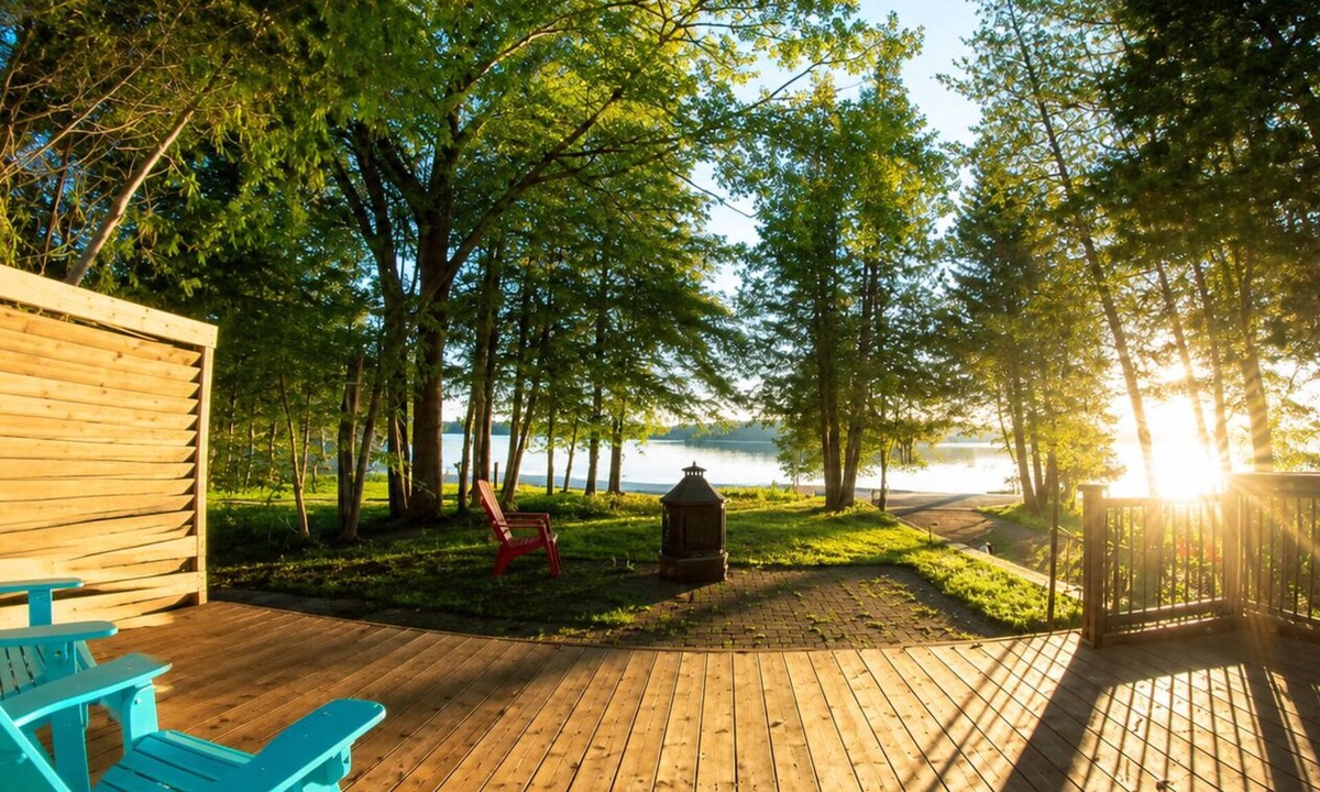 Washago Cottage | Lakeview Farmhouse Near Orillia, Lakes, Casino, Golf & Ski Resort