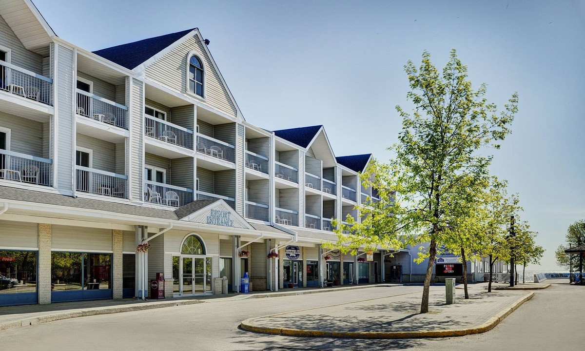 Gimli Hotel | Lakeview Gimli Resort & Conference