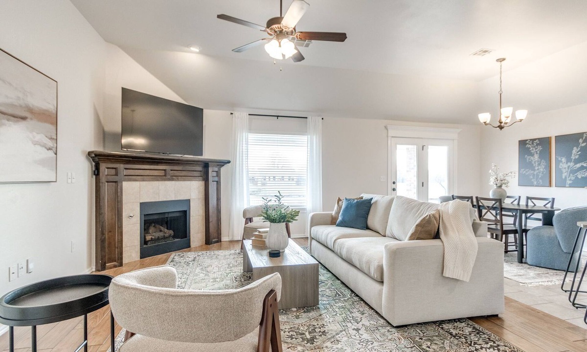 Moore House | Lakeview Landing – A Place to Feel at Home
